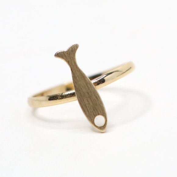 Vintage Gold Toned Adjustable Delicate Fish Ring Nautical Sea Life Jewelry - Picture 2 of 8